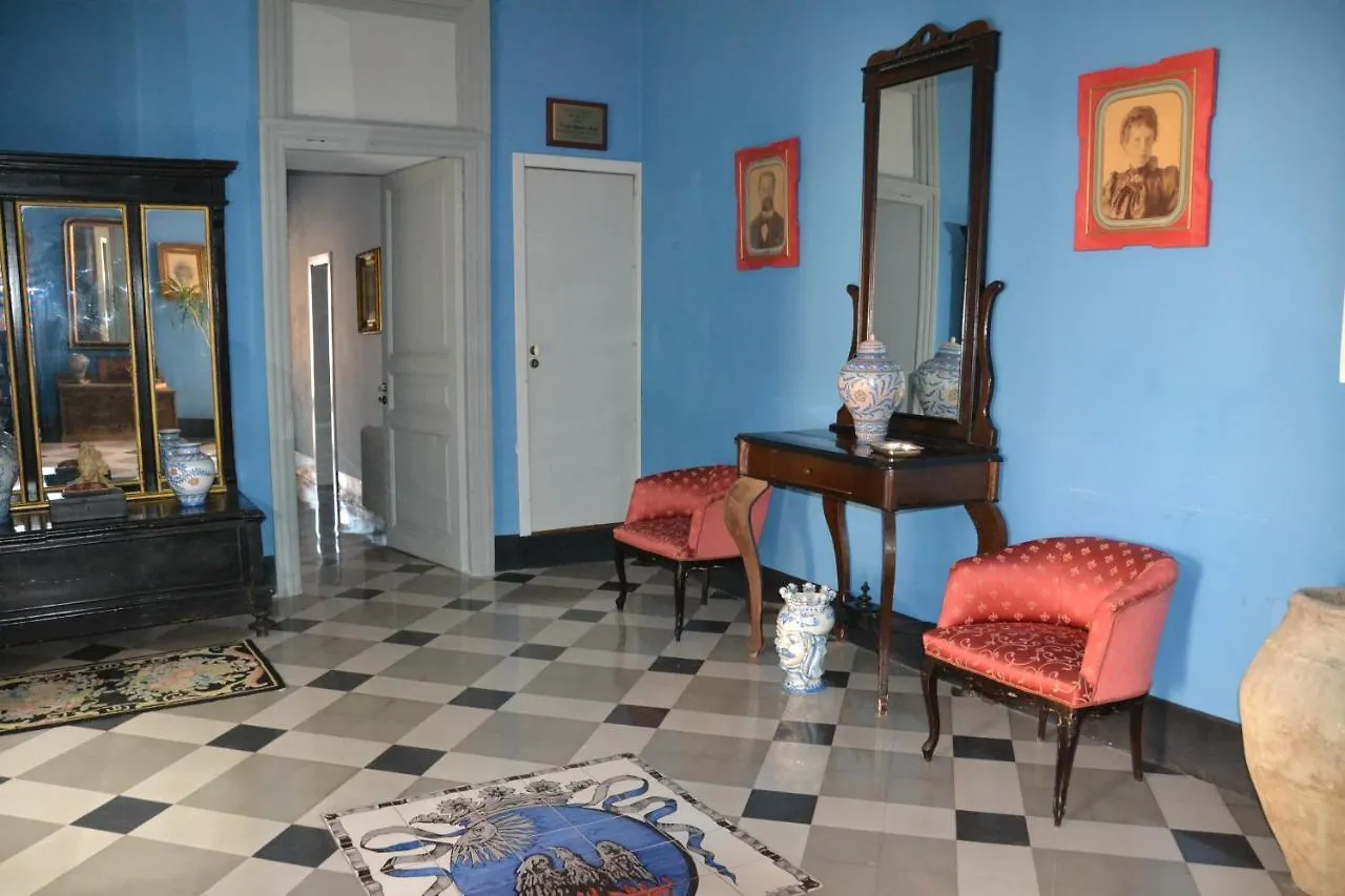 Sud Room Palazzo Rau Della Ferla Νότο Πανσιόν